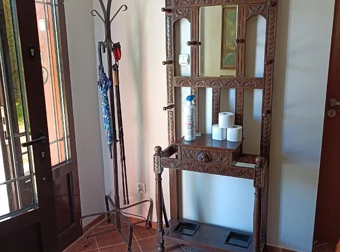 Kurzacka Guest house *